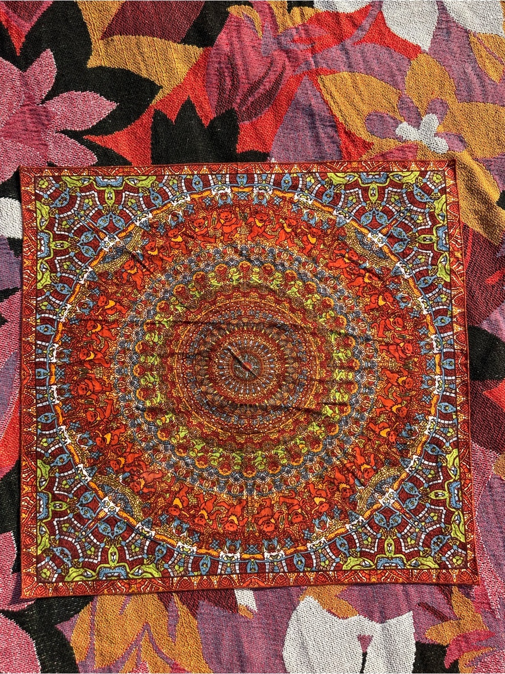 Grateful Dead Vibrating Bears Bandana 22x22